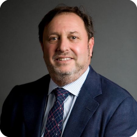 Alen Beyer, MD headshot